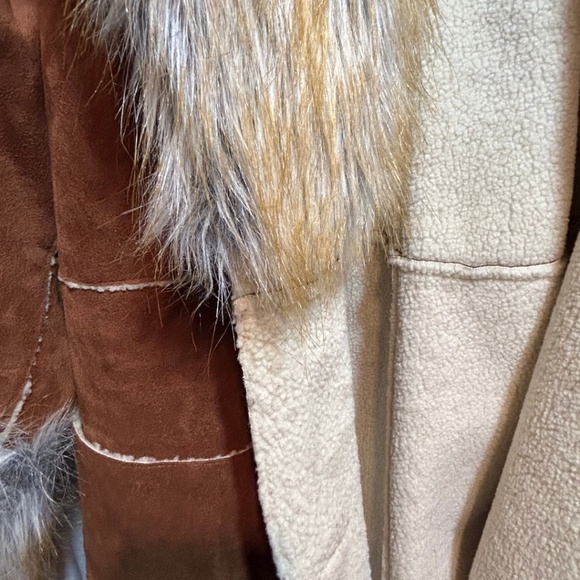 Faux Suede Duster Jacket with Faux Shearling Lining and Faux Fur Detail, Size L - Picture 6 of 8